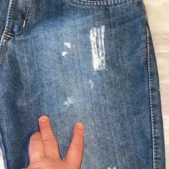 ✌️Vintage Style Fancy white Rips & Stains ladies cotton denim shorts 🩳👌 - Picture 5 of 10